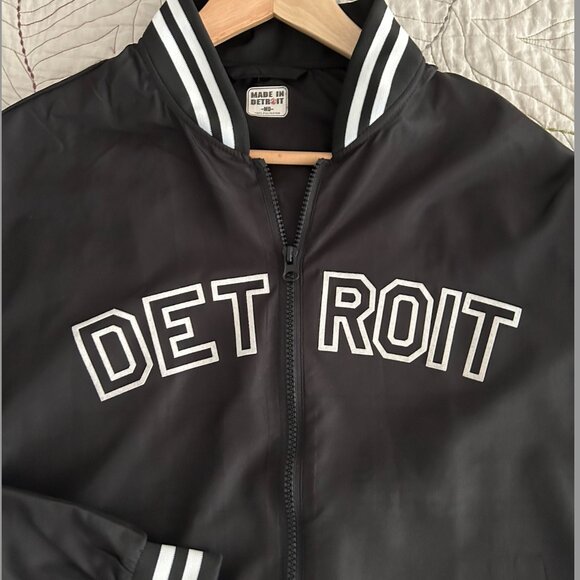 Made in Detroit | Lightweight Bomber Jacket - Picture 3 of 3